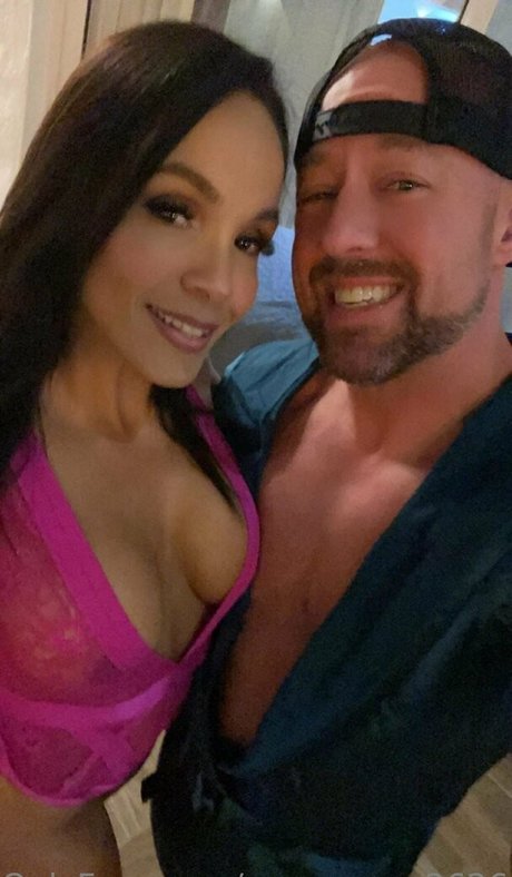 Nacktes geleaktes OnlyFans-Foto von Sexymama2626