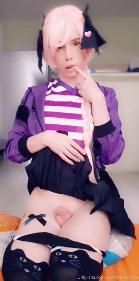 Darkstudentcute