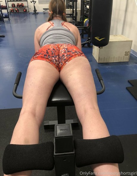 Bootyshortsgirl