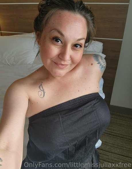 Littlemissjuliaxxfree