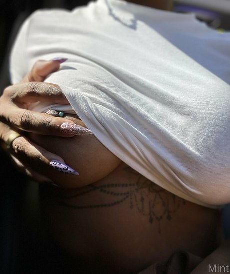 Therealbombshellmint