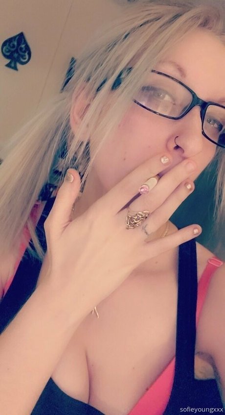 Sofieyoungxxx