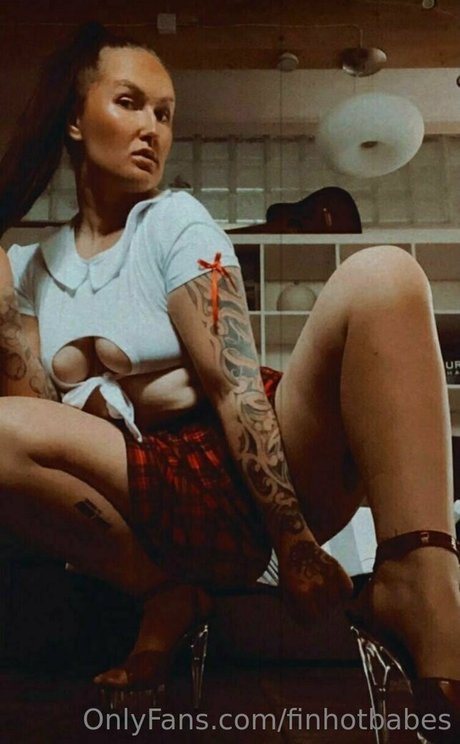 Finhotbabes