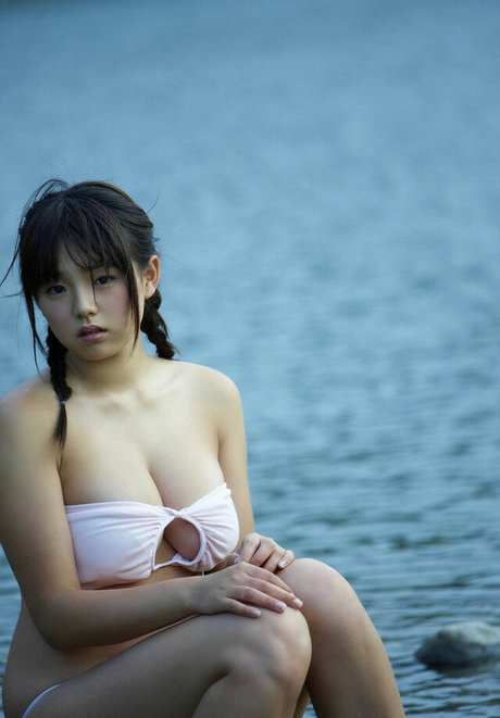 Ai Shinozaki