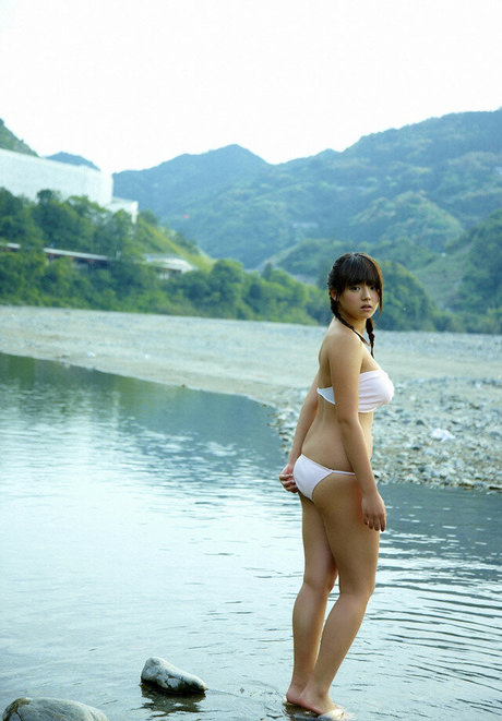 Ai Shinozaki