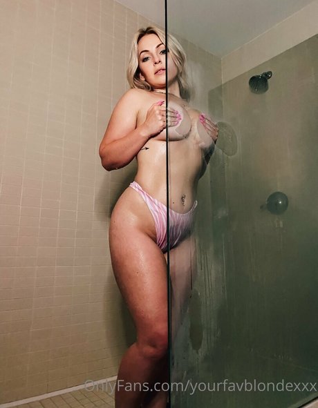 Yourfavblondexxx
