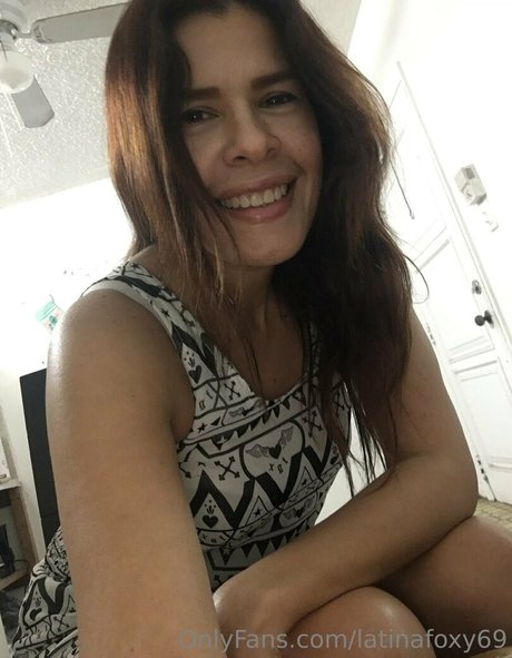 Latinafoxy69