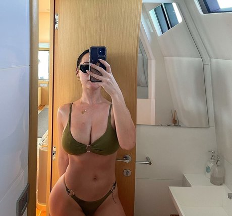 Sarah Love Macdonald