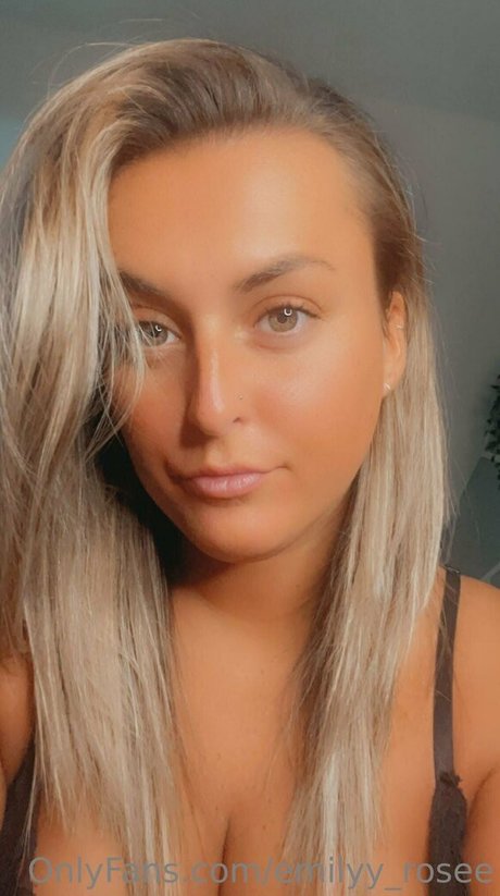 Emilyyrosee