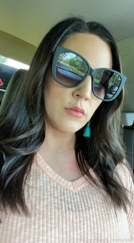 Hotwifebrookeblaze