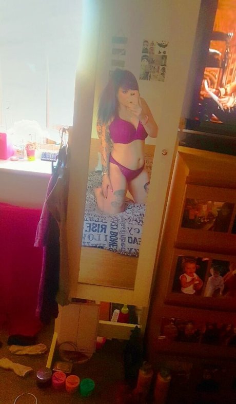 Show Your Girlfriend