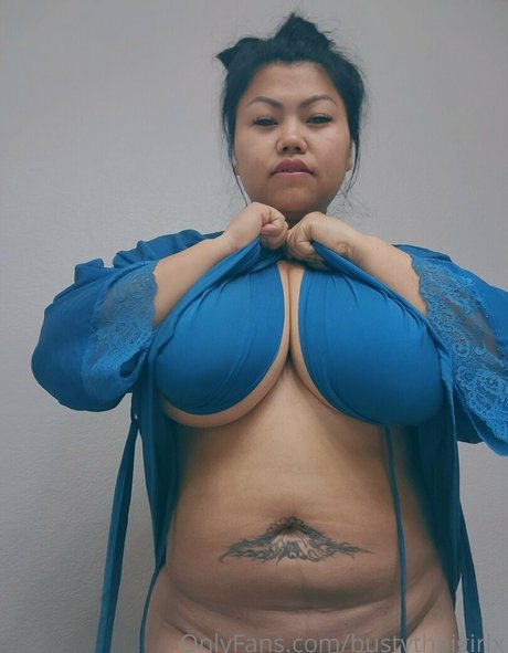 Bustythaigirlx