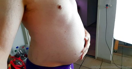 Bellystuffingfan