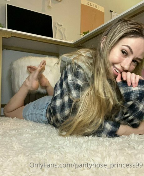Pantyhoseprincess99