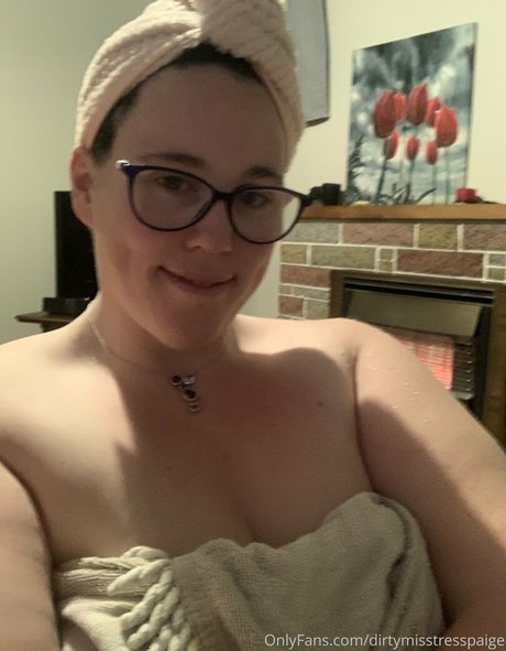 Dirtymisstresspaige