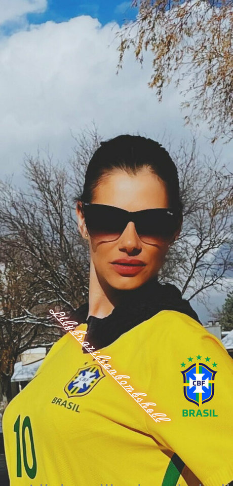 Lilybrazilianbombshell