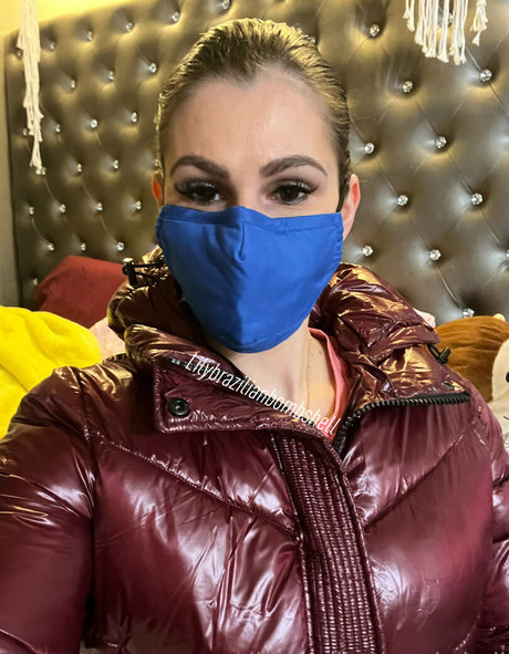 Lilybrazilianbombshell