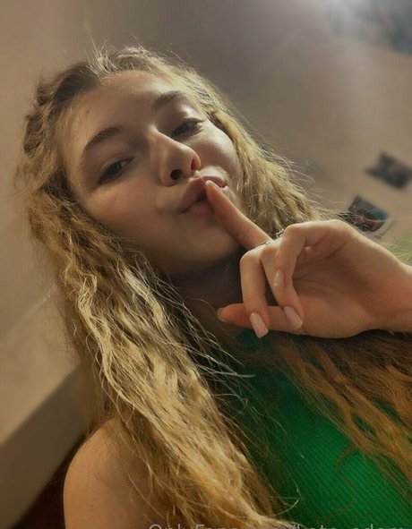 Nacktes geleaktes OnlyFans-Foto von Kateedem