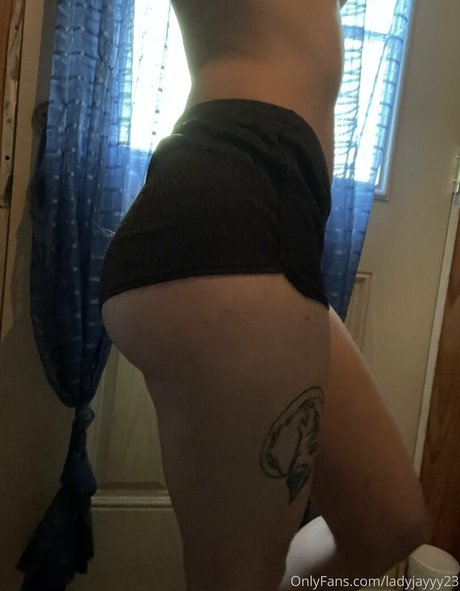Ladyjayyy23