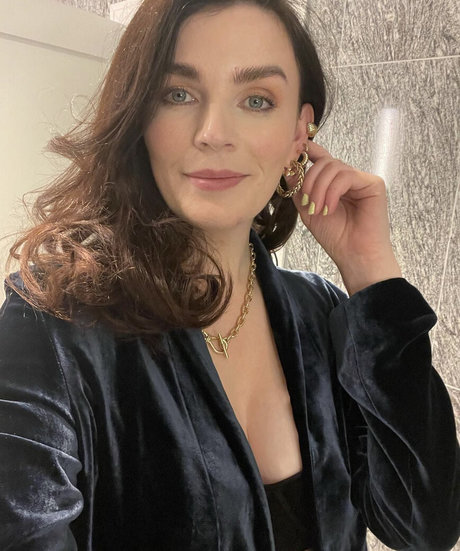 Aisling Bea