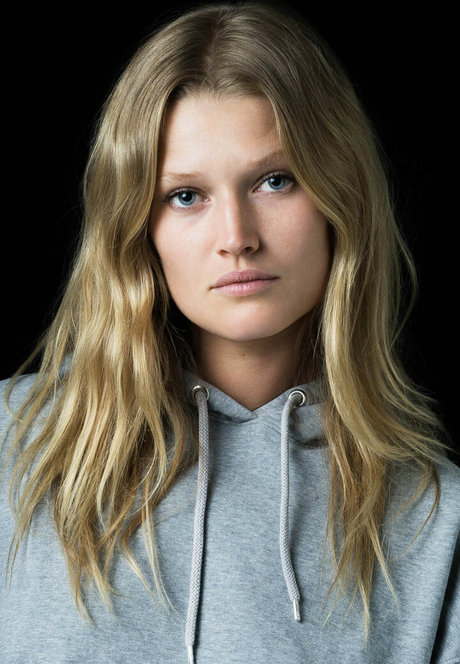 Toni Garrn