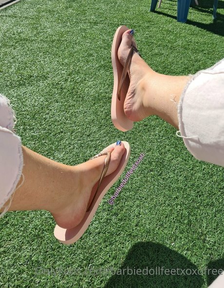 Barbiedollfeetxoxofree