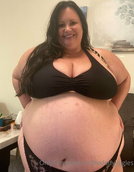 Ssbbwladyjiggles