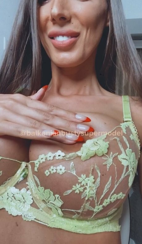 Balkanianbustysupermodel