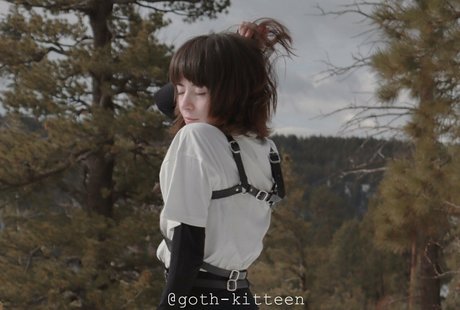 Gothkitteenfree