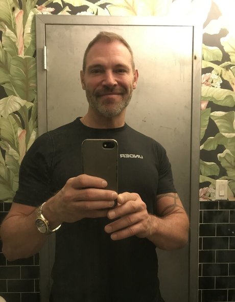 Nacktes geleaktes OnlyFans-Foto von Jimnewmannyc