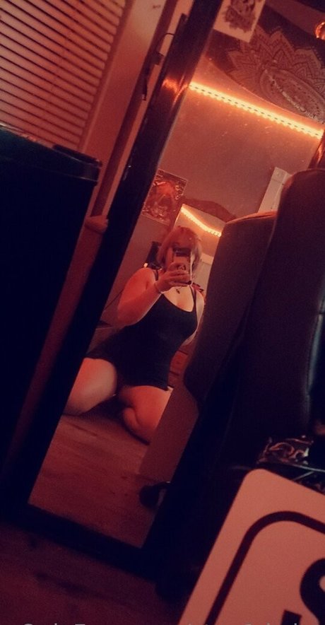 Nacktes geleaktes OnlyFans-Foto von Stup1dslut