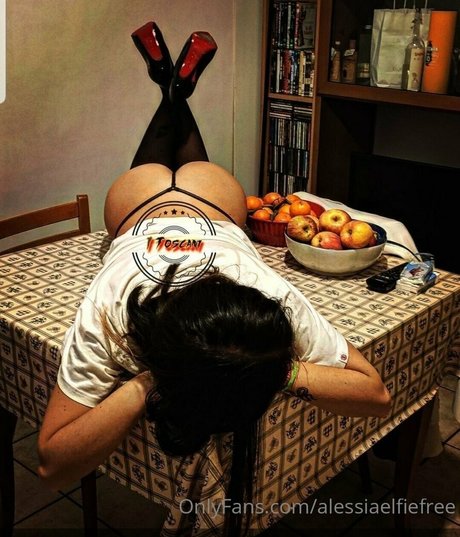 Alessiaelfiefree