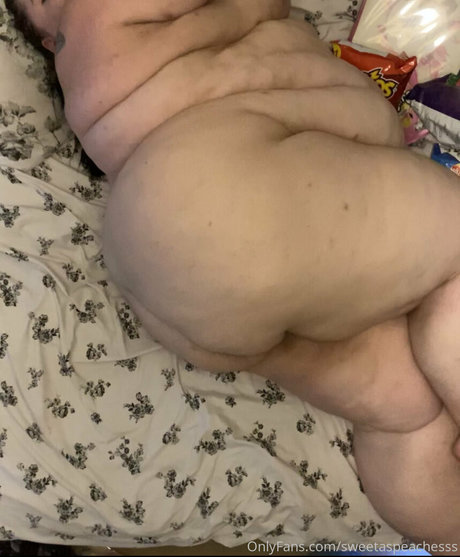 Sweetaspeachesss